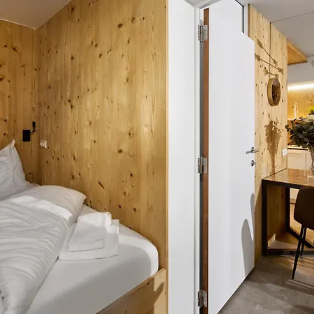 Schima Drosa Apartments - Studios - By Pferd Auf Wolke Gaschurn Extérieur photo