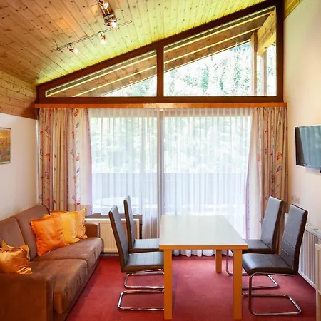 Schima Drosa Apartments - Studios - By Pferd Auf Wolke Gaschurn Chambre photo