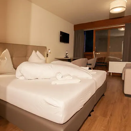 Schima Drosa Apartments - Studios - By Pferd Auf Wolke Gaschurn Extérieur photo