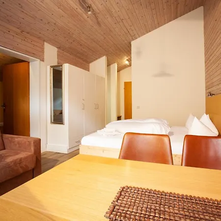 Schima Drosa Apartments - Studios - By Pferd Auf Wolke Gaschurn Extérieur photo