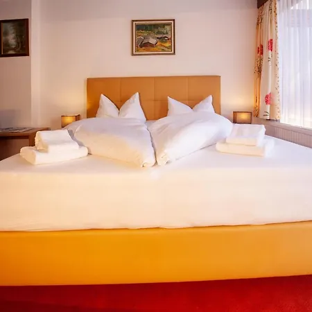 Schima Drosa Apartments - Studios - By Pferd Auf Wolke Gaschurn Extérieur photo